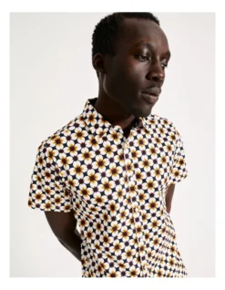 Harry Geo Print Short Sleeve Slim Shirt In White -Men's Fashion 918594550 6 720x928