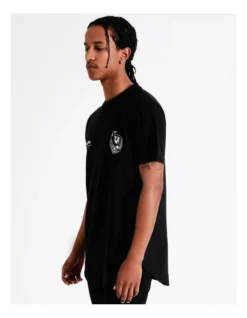 Collingwood Curved Hem Tee In Black -Men's Fashion 950382820 4 720x928