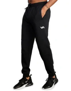RVCA Tech Fleece Sweatpants II In Black -Men's Fashion 960491800 3 720x928